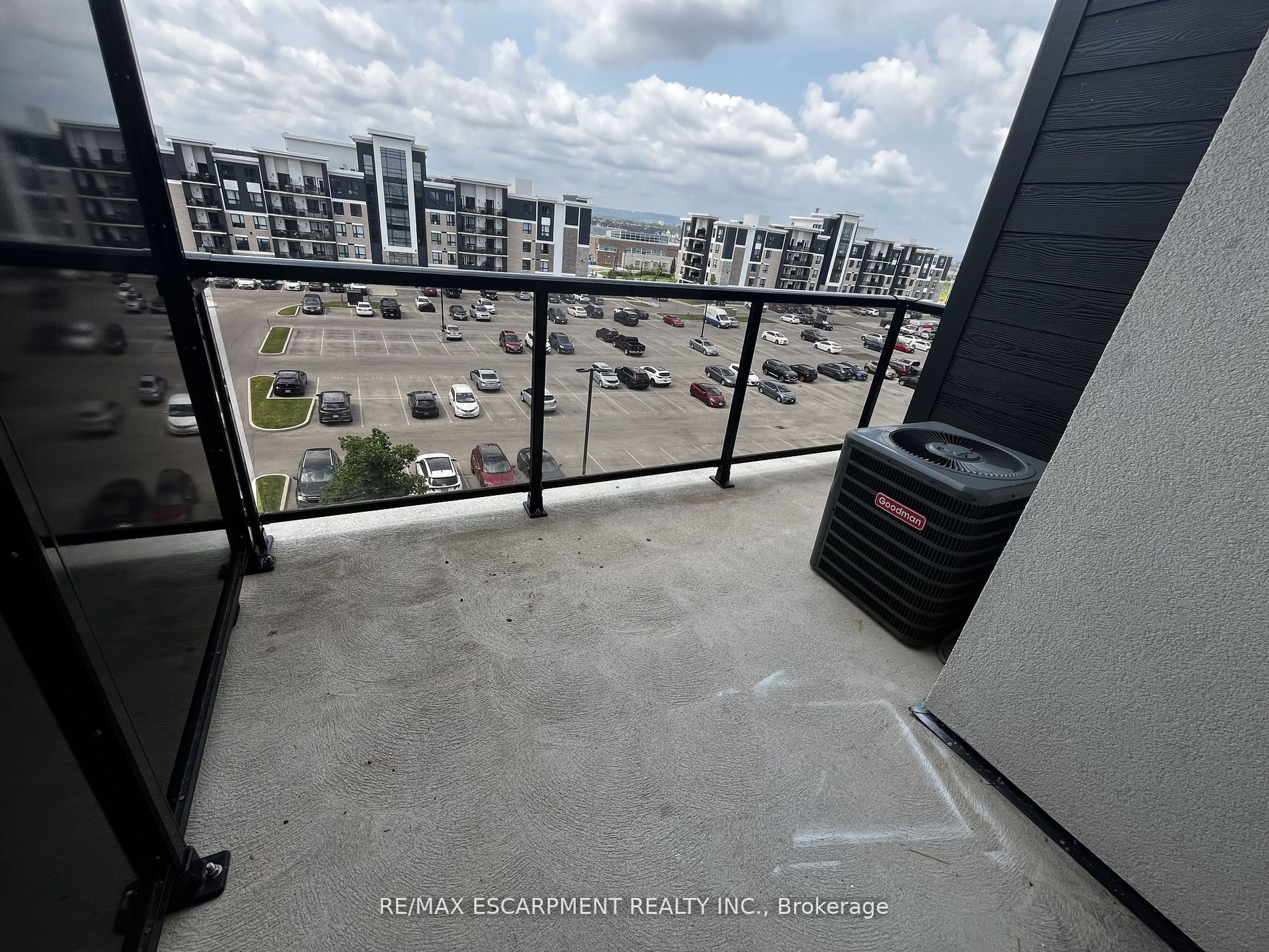 640 Sauve Street 504