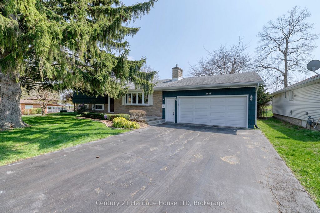 Photo of 3651 Connection Drive, Fort Erie, ON L0S 1N0 (MLS # X13044760)