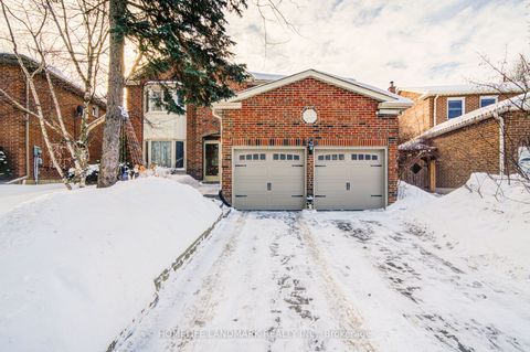 129 Fincham Avenue Markham ON L3P 4A8