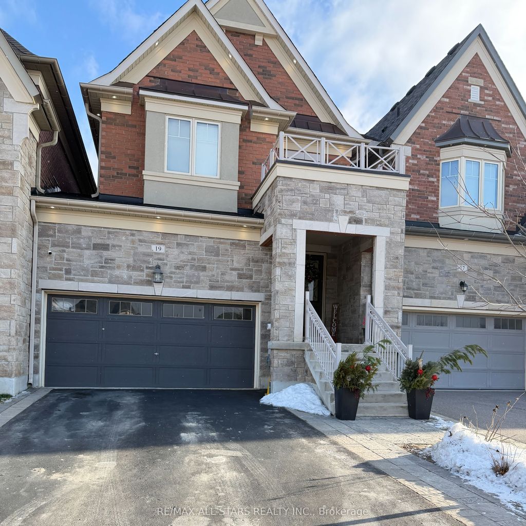 Photo of 19 Kettle Valley Trail, King, ON L7B 0N3 (MLS # N12651226)