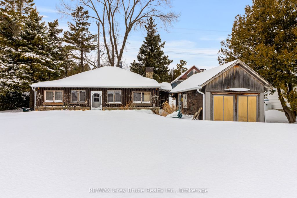 Photo of 11 McNeil Street, Northern Bruce Peninsula, ON N0H 1W0 (MLS # X12857342)