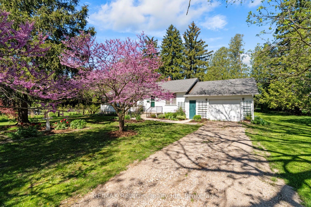 Photo of 68 William Street, Huron East, ON N0K 1G0 (MLS # X13168742)