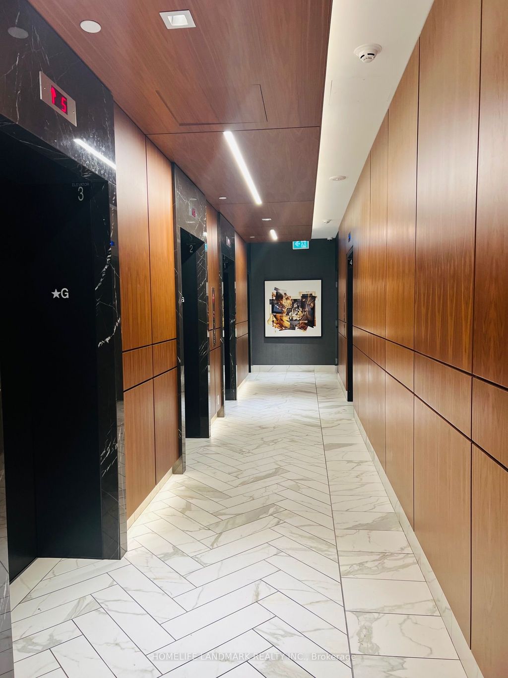 Photo of 327 King Street W #805, Toronto, ON M5V 0W7 (MLS # C12547946)