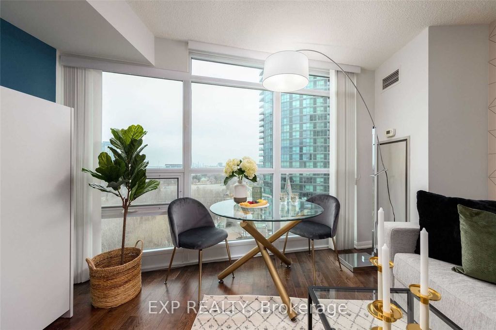 Photo of 215 Fort York Boulevard #1206, Toronto, ON M5V 4A2 (MLS # C12481585)