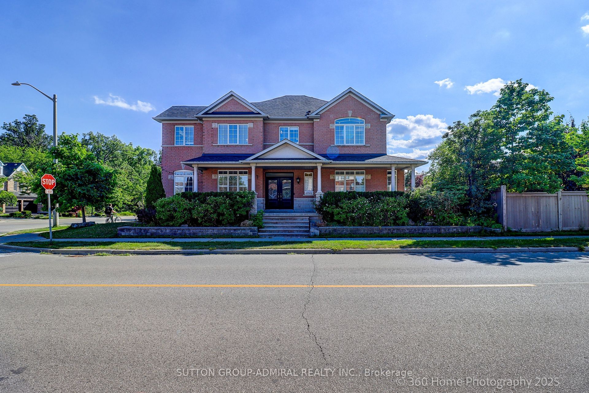 1065 Woodward Avenue