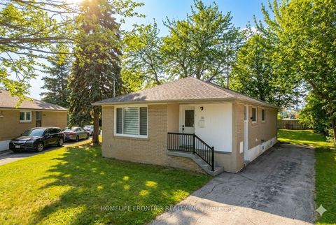 30 Farr Avenue Toronto ON M9V 2A6