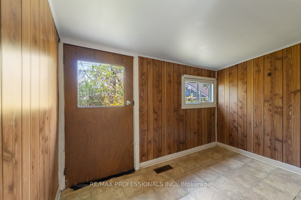 328 Donlands Avenue