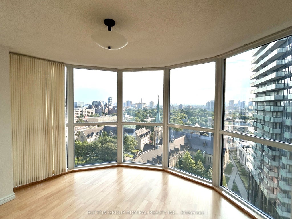 Photo of 1055 Bay Street #1611, Toronto, ON M5S 3A3 (MLS # C13614640)