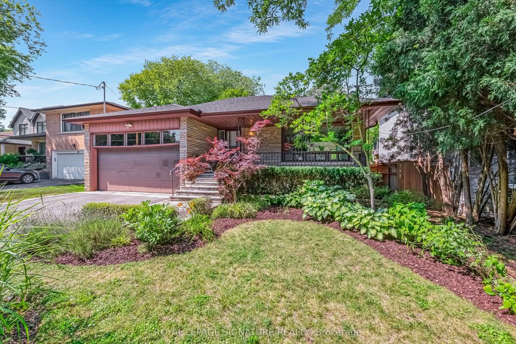 Photo of 24 Ealing Drive, Toronto, ON M2L 2R5 (MLS # C12467629)