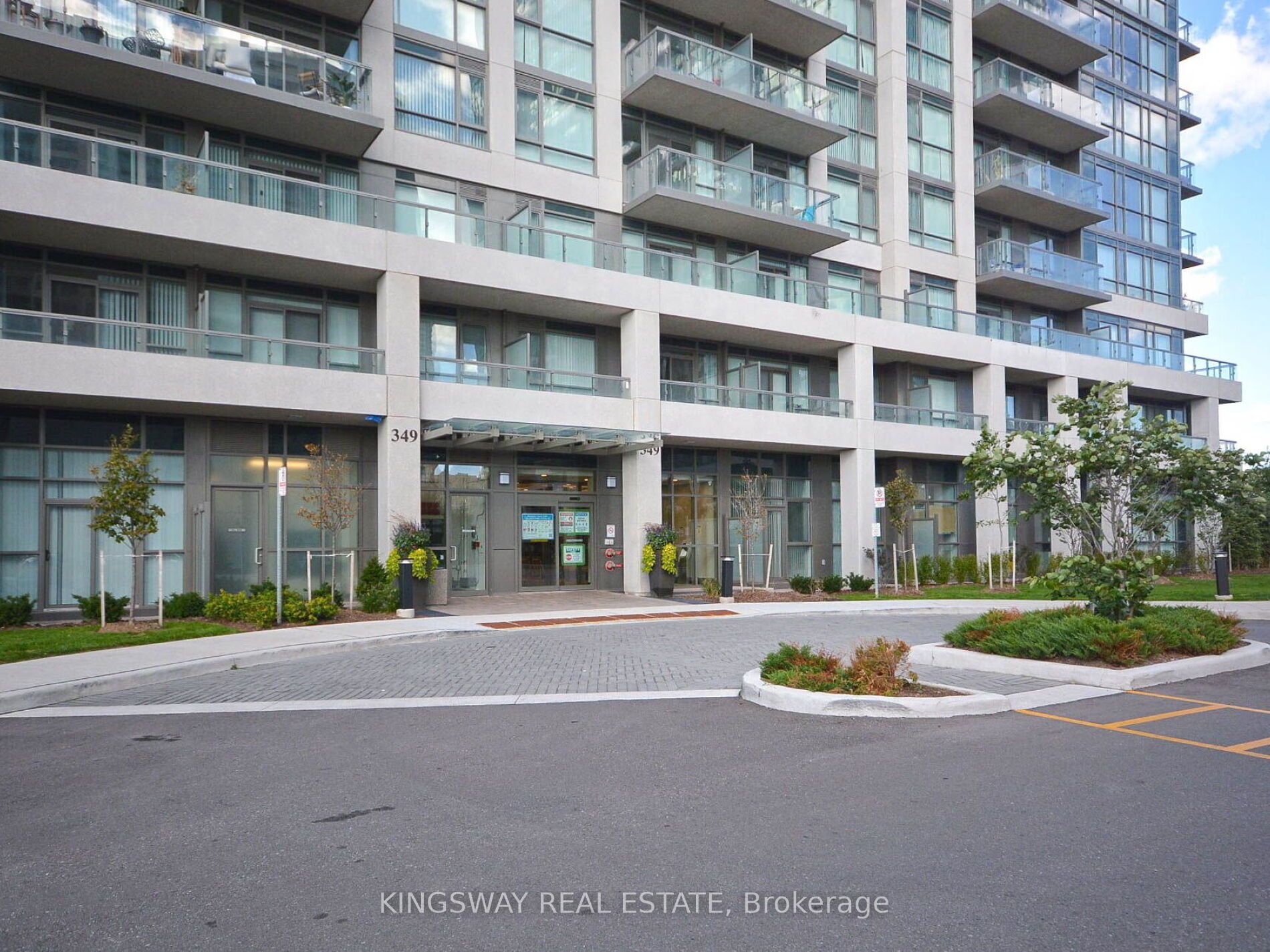 349 Rathburn Road Ph 111