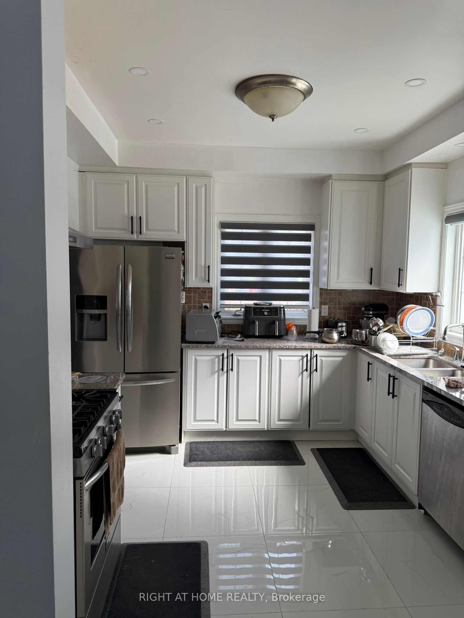 29 Laurentide Crescent