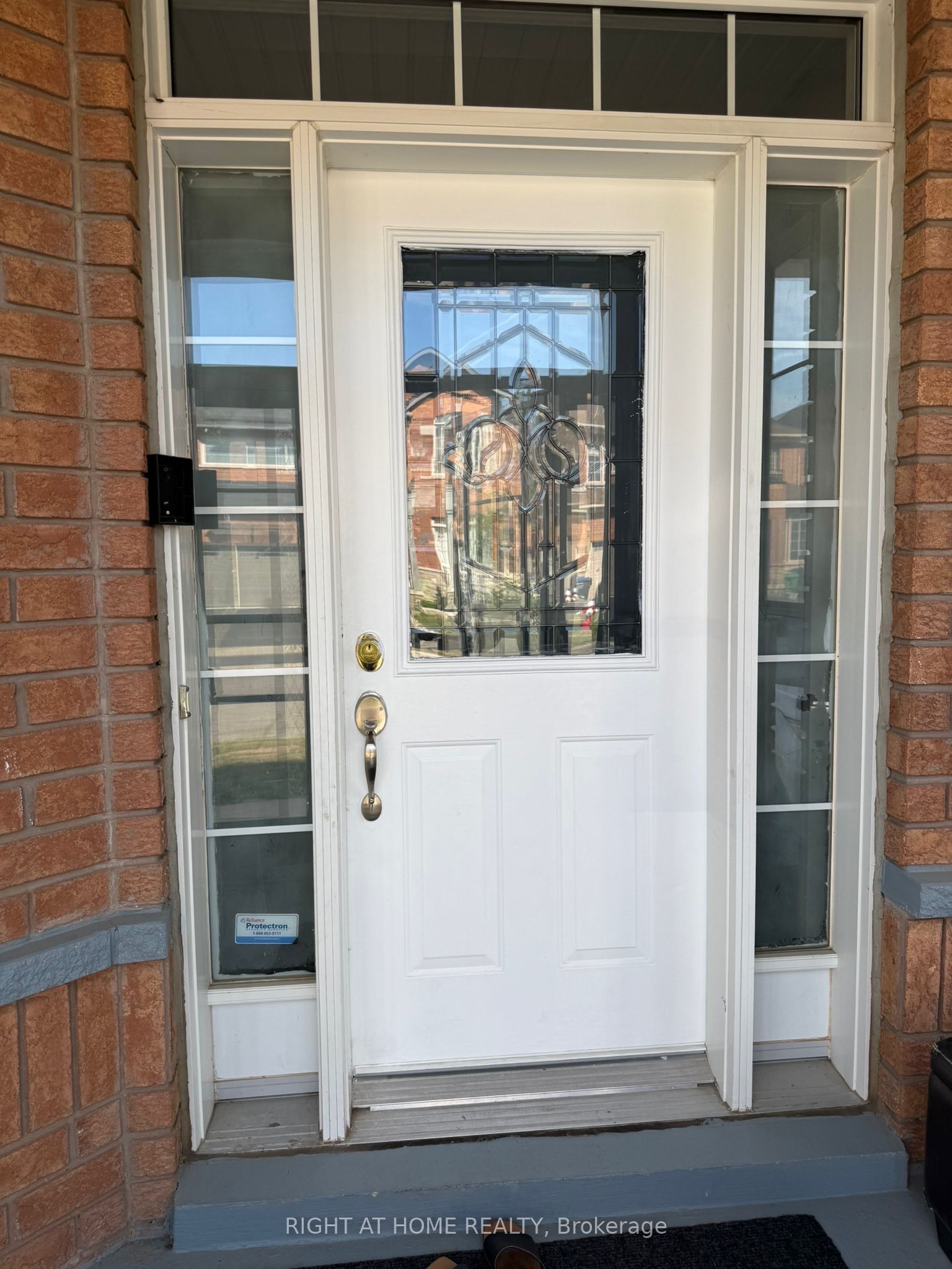 29 Laurentide Crescent