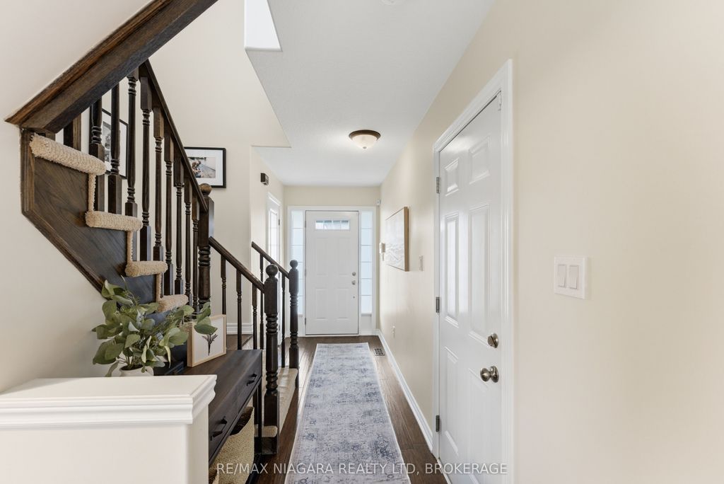 Photo of 4892 Adam Court, Lincoln, ON L0R 1B3 (MLS # X13079844)