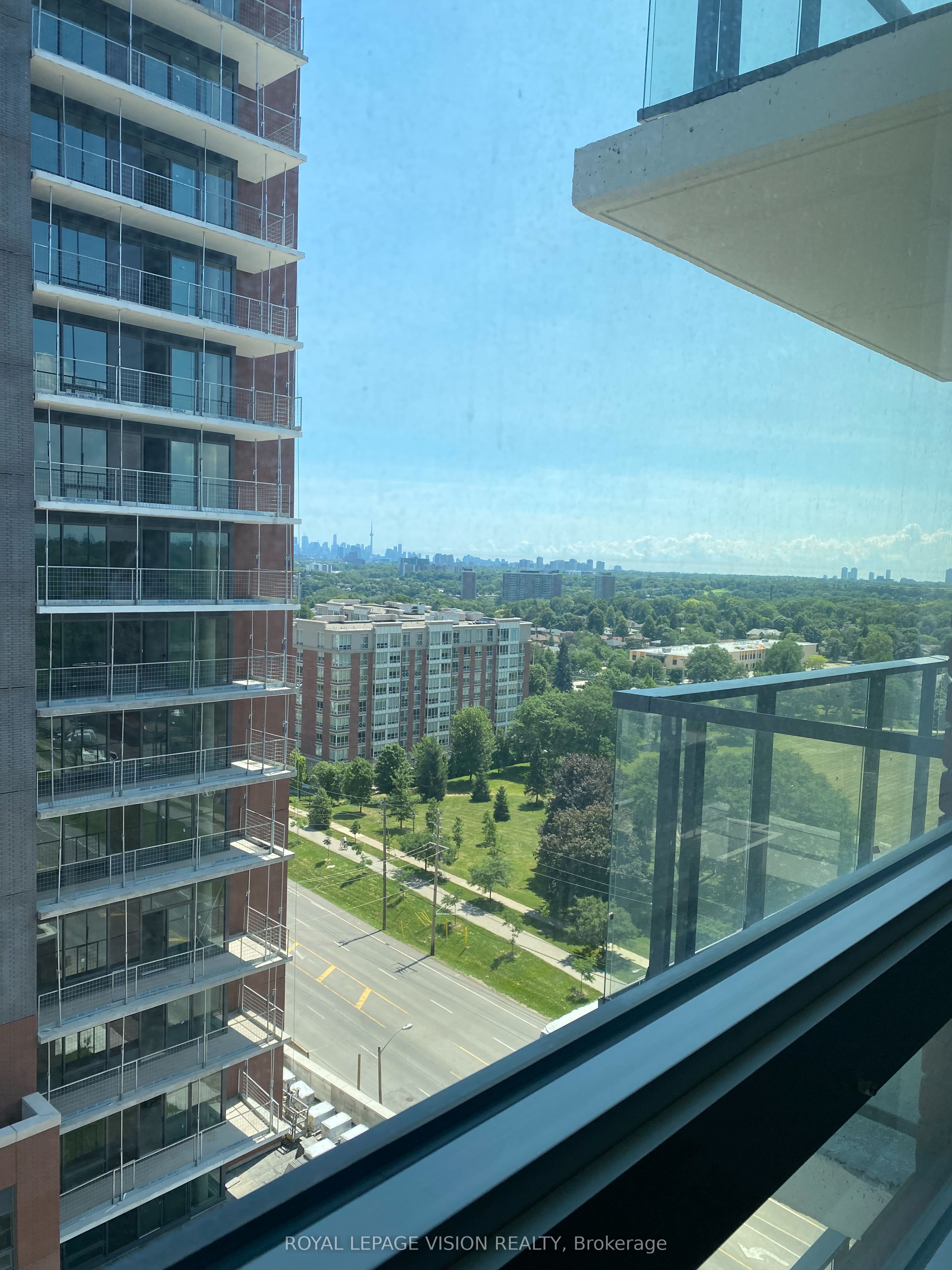 4010 Eglinton Avenue W 1222