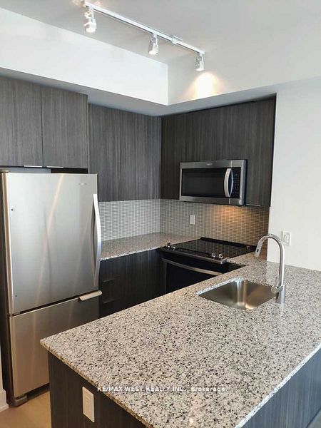 20 Shore Breeze Drive 3009