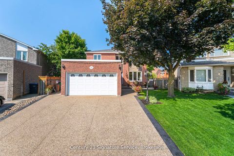 Photo of 5955 Ladyburn Crescent, Mississauga, ON L5M 4V7 (MLS # W12472542)