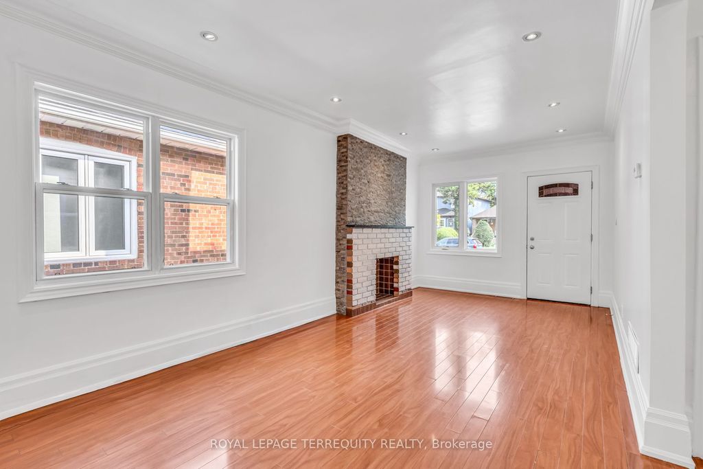 Photo of 78 Lawrence Avenue W, Toronto, ON M5M 1A6 (MLS # C12422987)