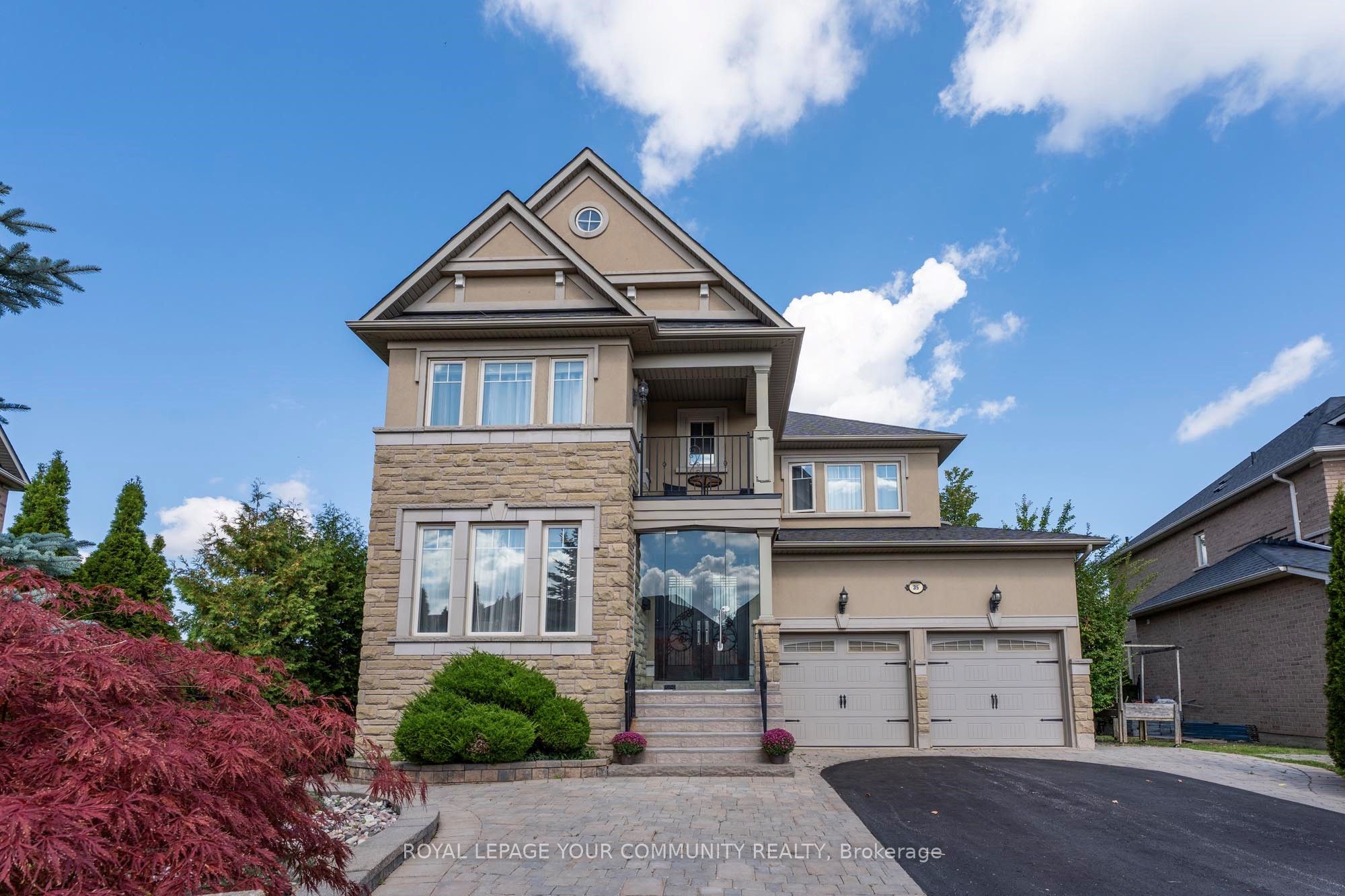 35 VANDERVOORT Drive