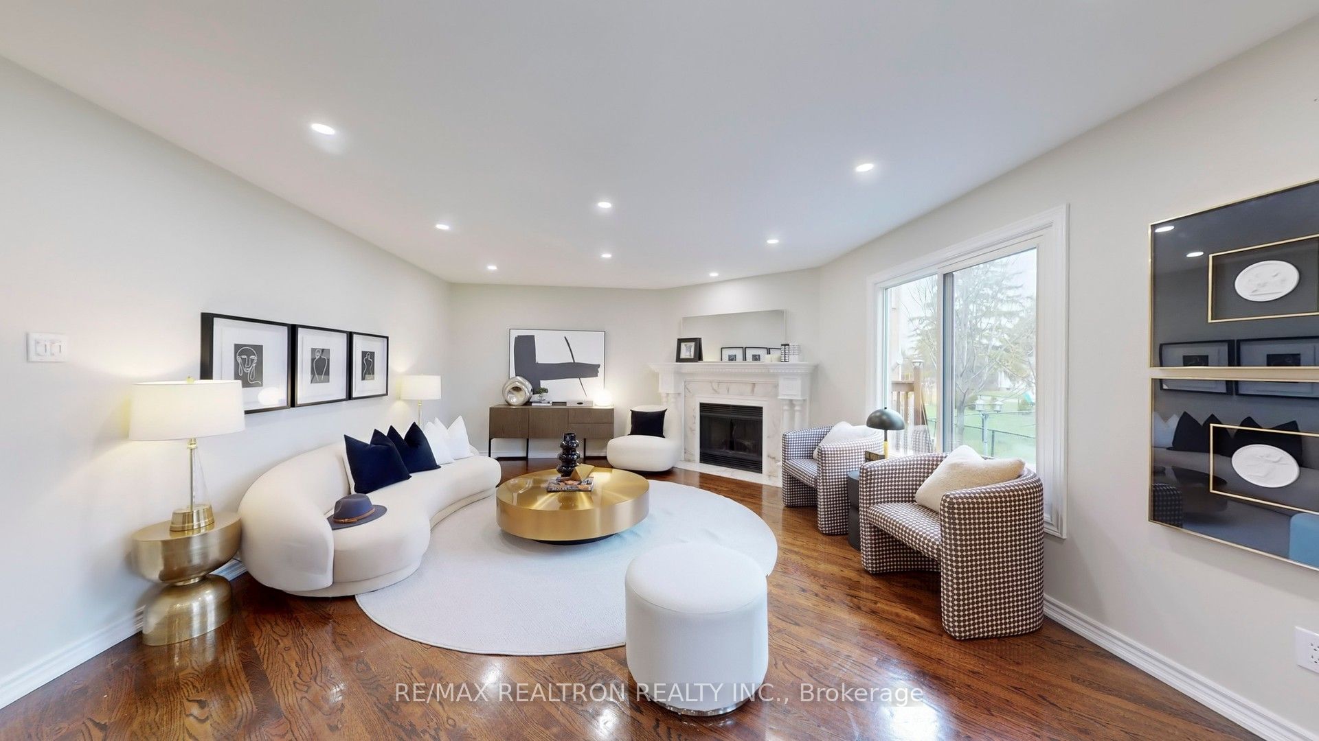5 Cantex Court