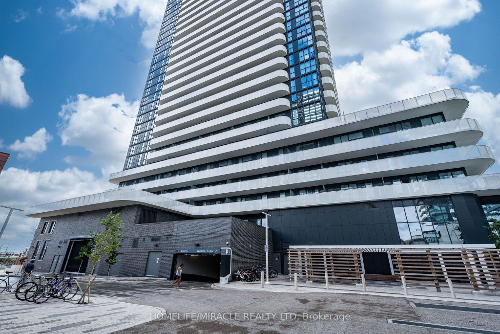 Photo of 195 Commerce Street #1003, Vaughan, ON L4K 0P9 (MLS # N13743172)
