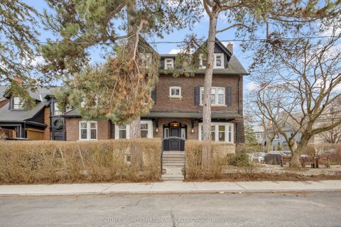 68 Astley Avenue Toronto ON M4W 3B4