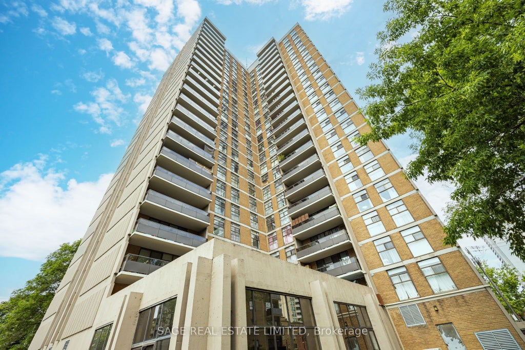 Photo of 135 Marlee Avenue #1904, Toronto, ON M6B 4C6 (MLS # W13817242)