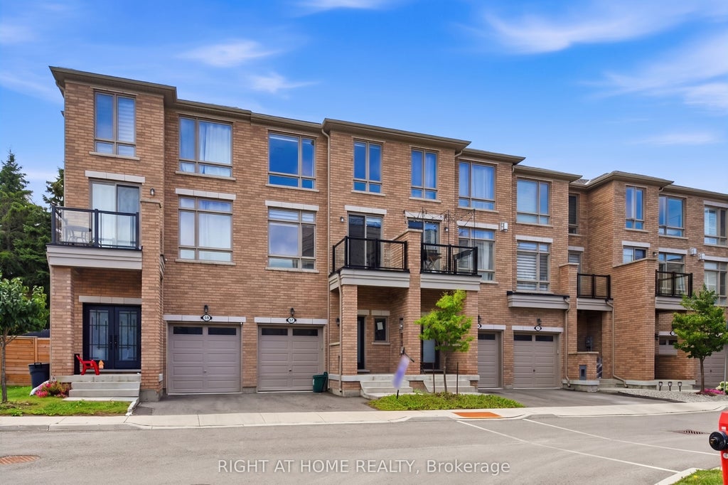 Photo of 57 Drover Circle, Whitchurch-Stouffville, ON L4A 7G4 (MLS # N13742170)