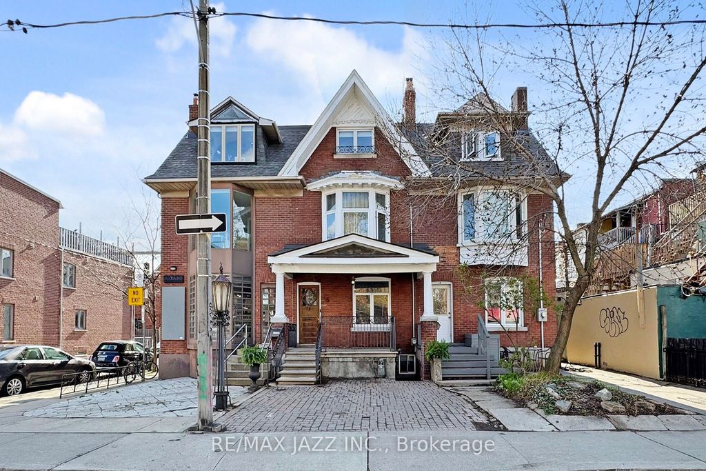 Photo of 36 Clinton Street, Toronto, ON M6J 2P2 (MLS # C12130047)