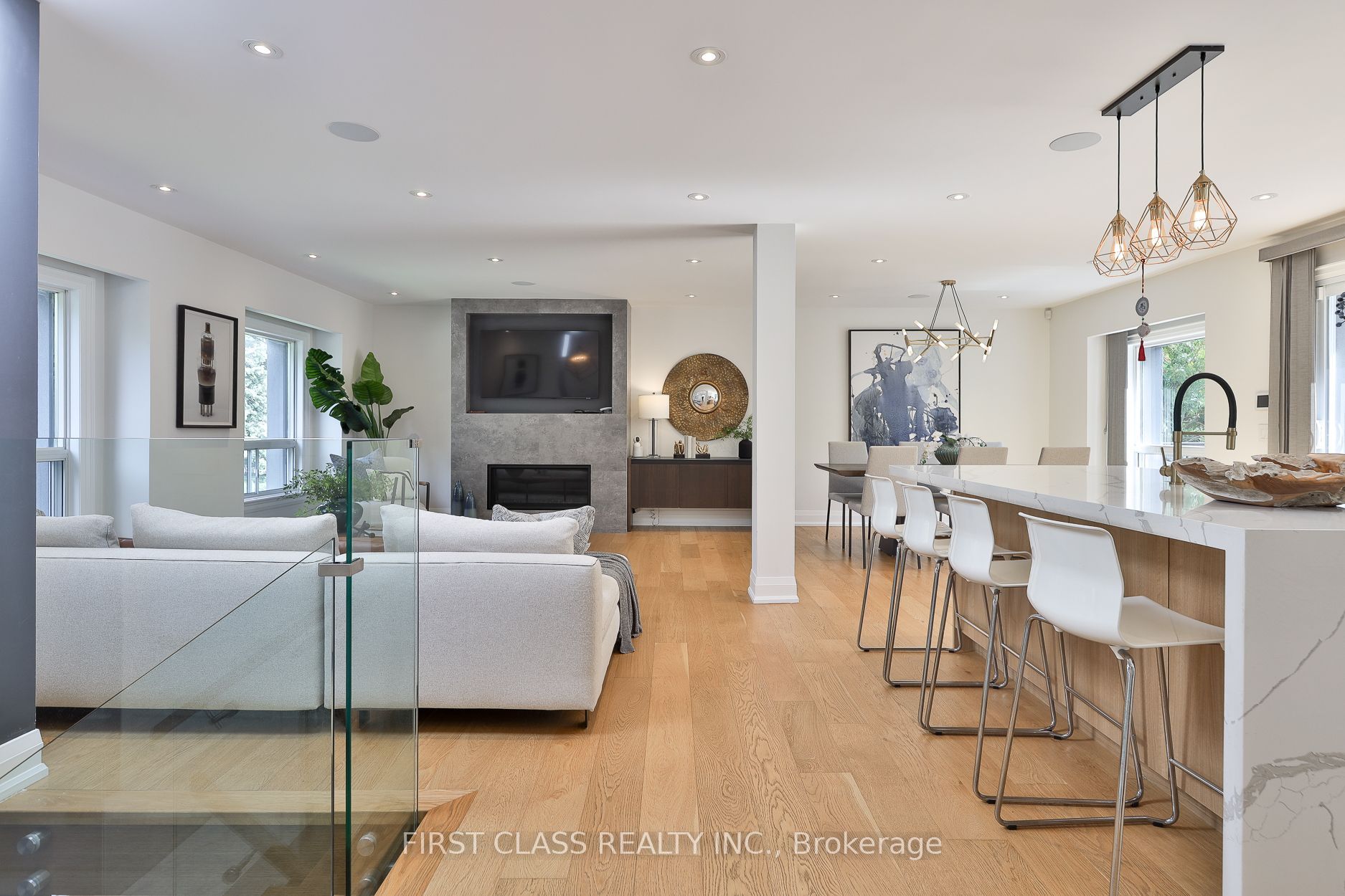 27 Delair Crescent