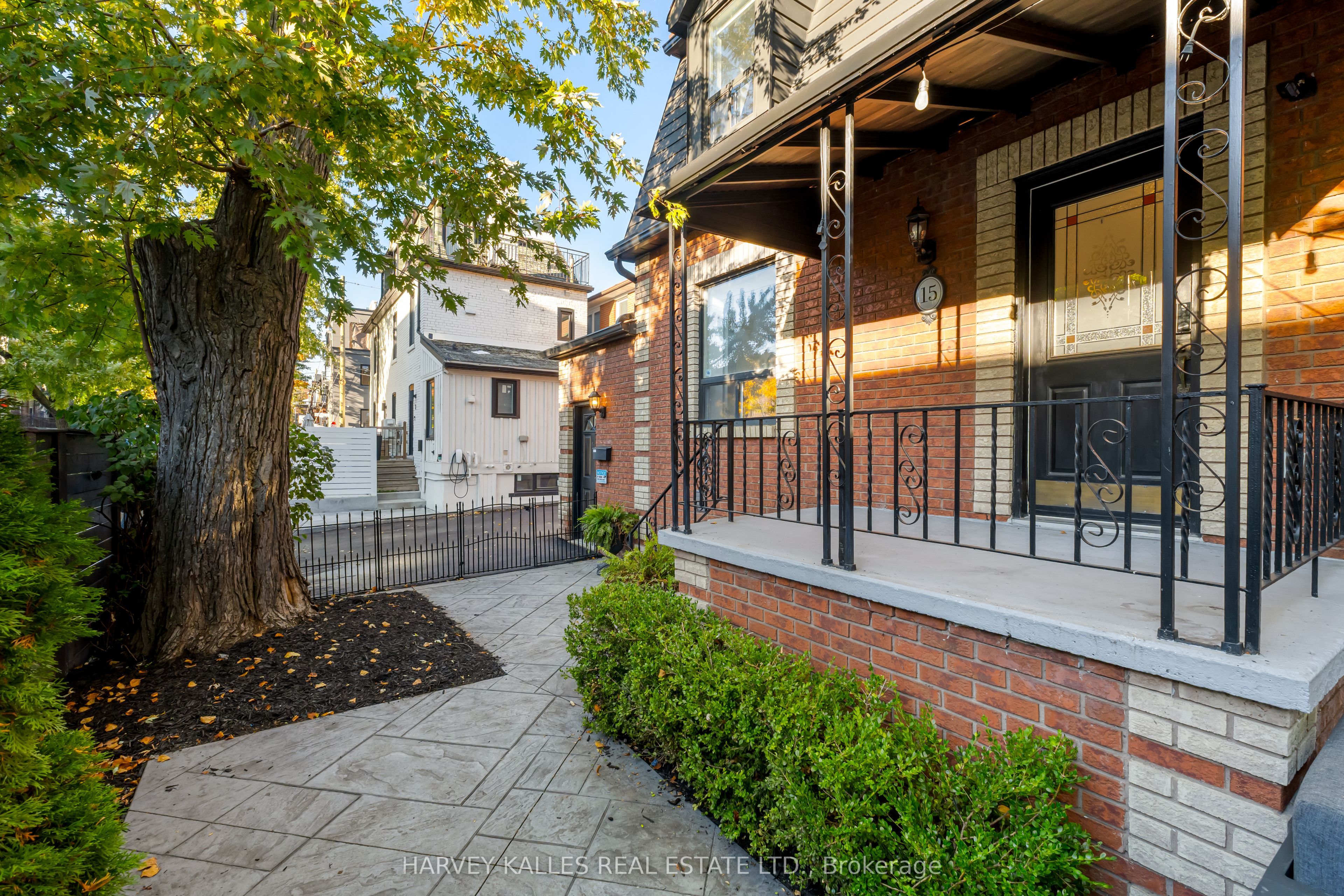 15 Markham Street