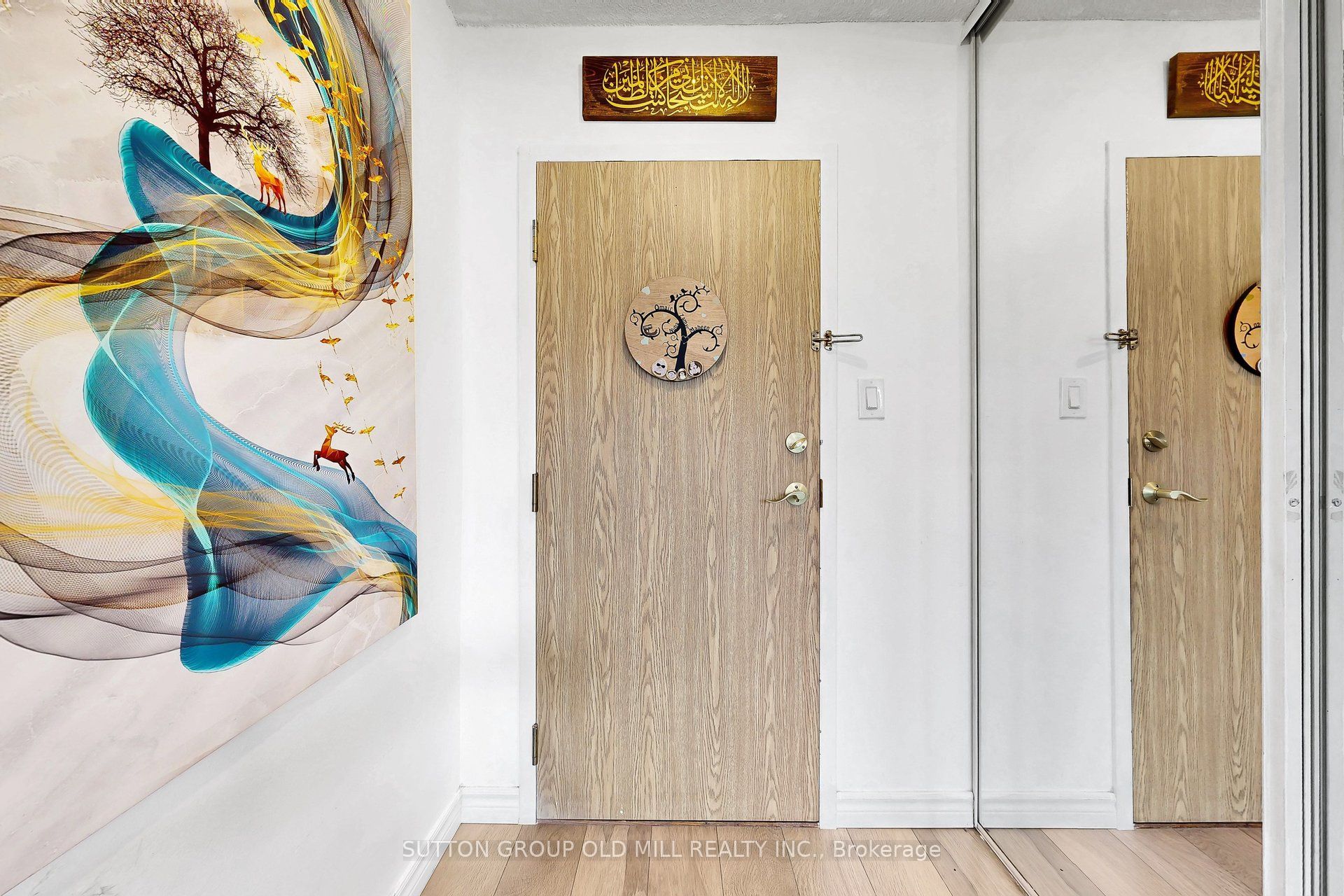 1360 Rathburn Road E 206