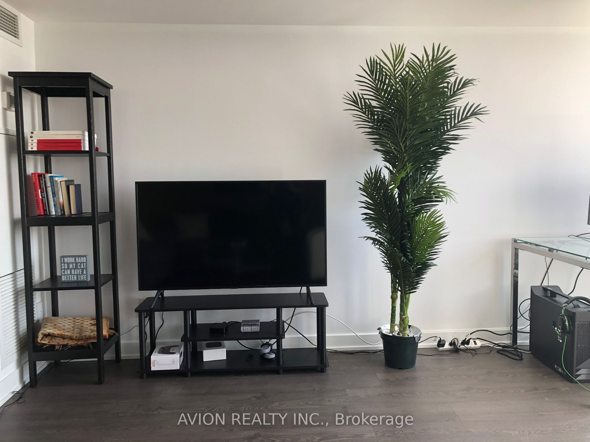 11 Superior Avenue 611