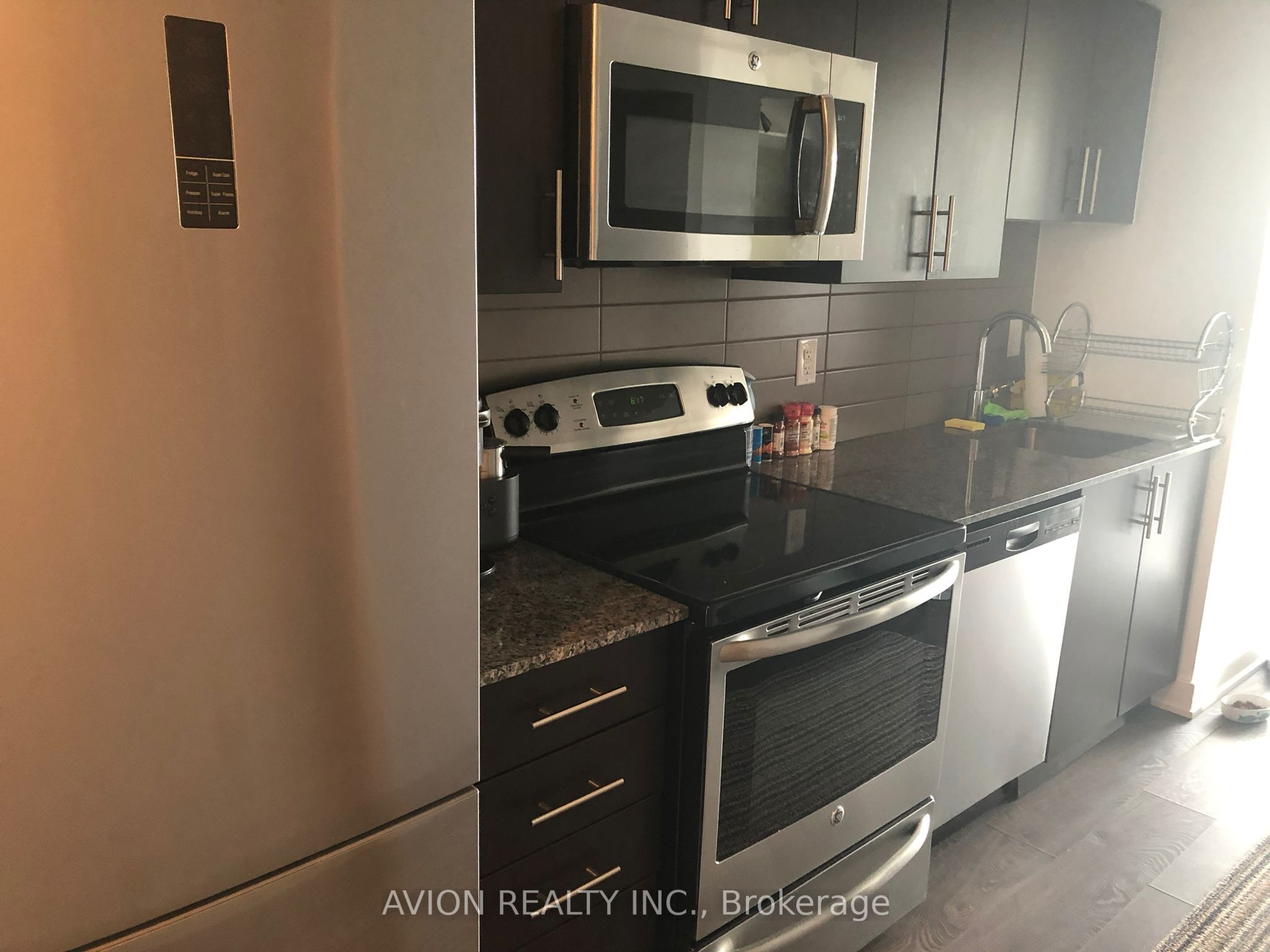 11 Superior Avenue 611