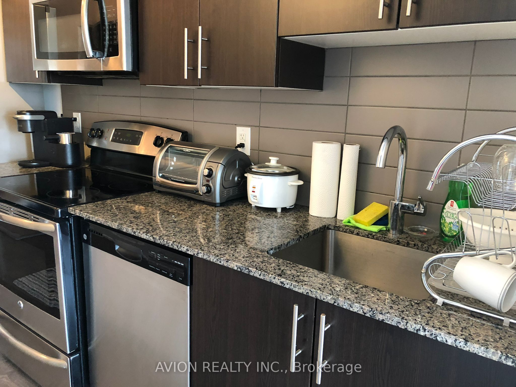 11 Superior Avenue 611