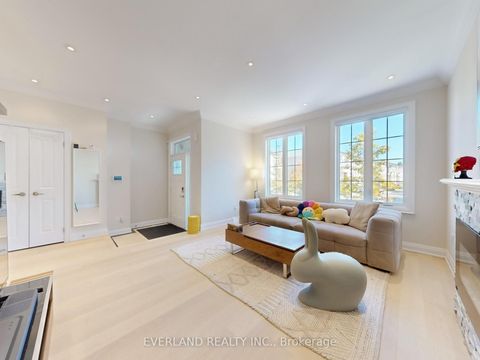 5 Point Pelee Lane Richmond Hill ON L4S 0G4