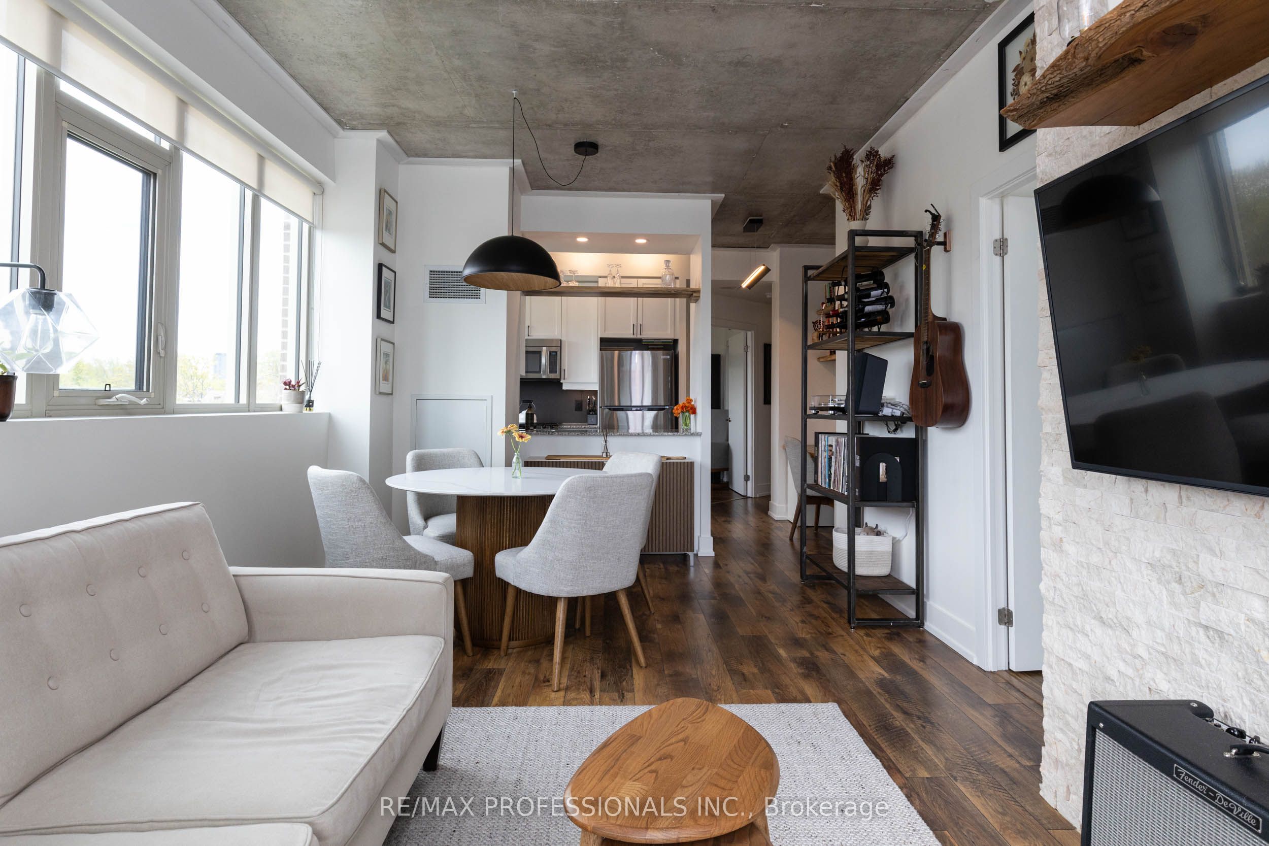 1638 Bloor Street W 410