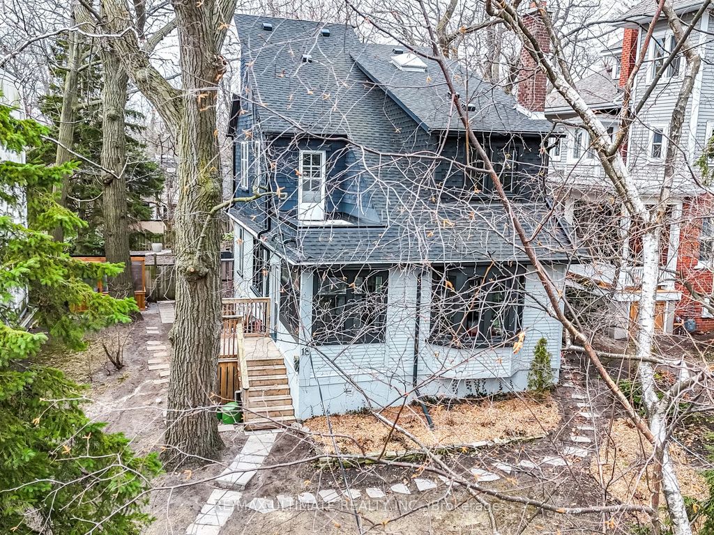 Photo of 18 Blantyre Avenue, Toronto, ON M1N 2R4 (MLS # E12974606)