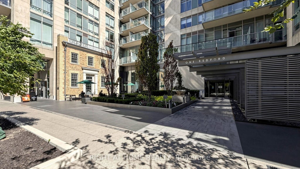 Photo of 1 Bedford Road #422, Toronto, ON M5R 2B5 (MLS # C13831944)