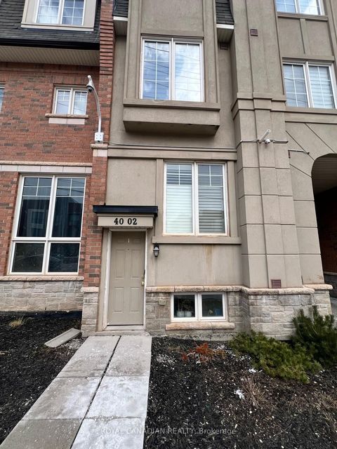 2420 Baronwood Drive 40-02 Oakville ON L6M 0X6