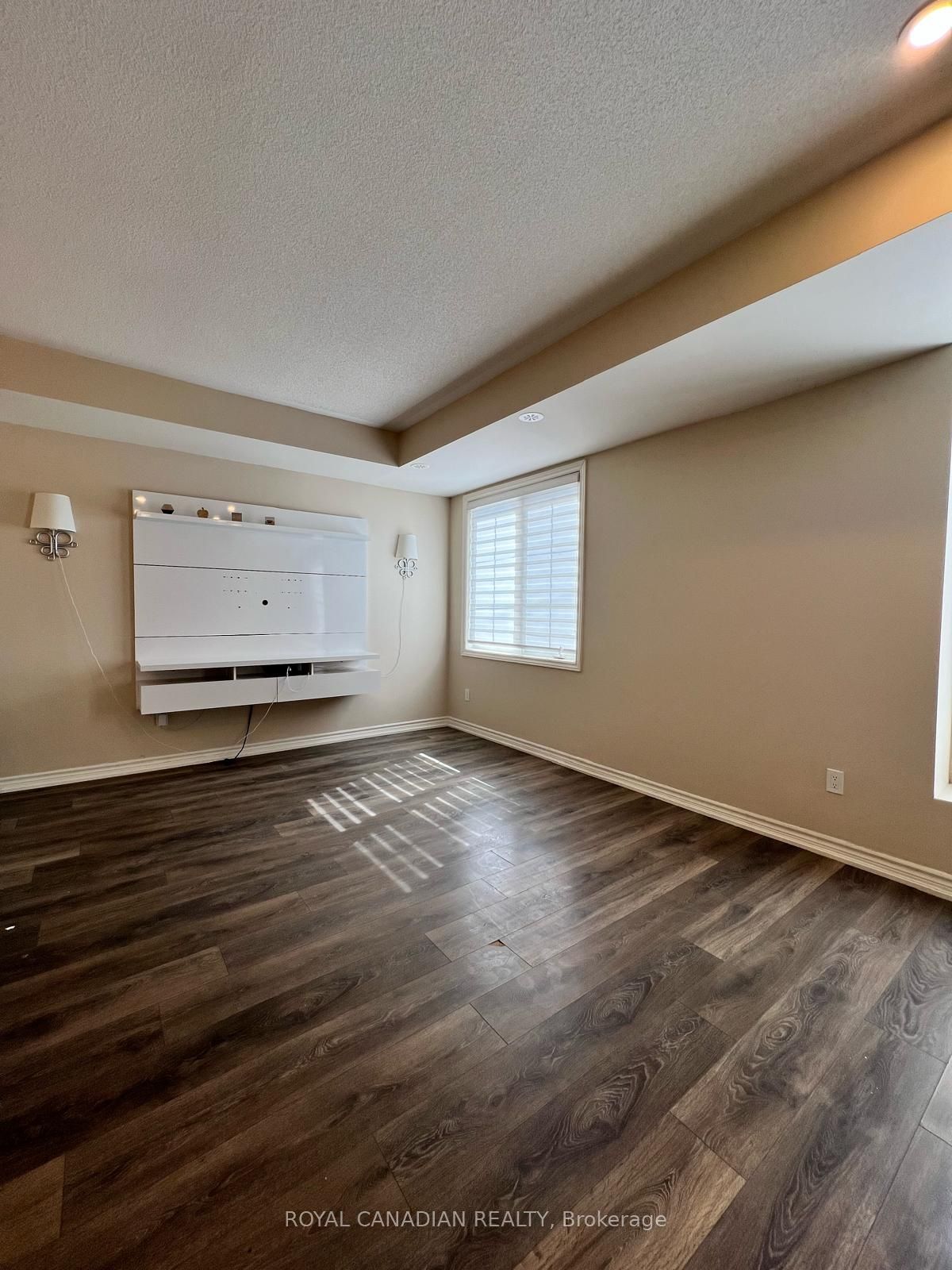 2420 Baronwood Drive 40-02