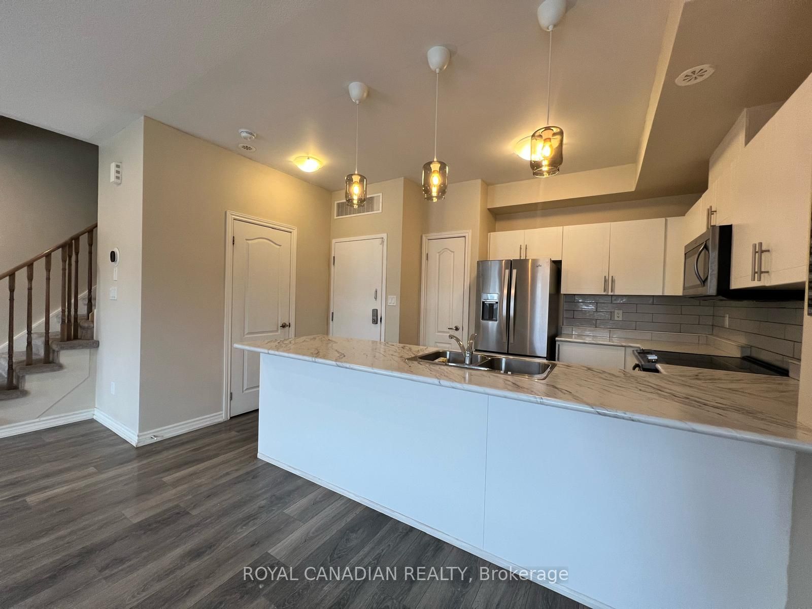 2420 Baronwood Drive 40-02