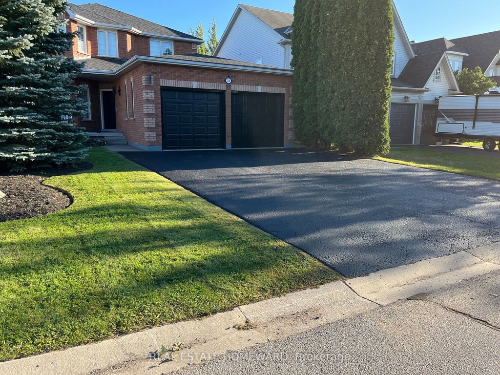 Photo of 139 Birkhall Place, Barrie, ON L4N 0K7 (MLS # S14020452)