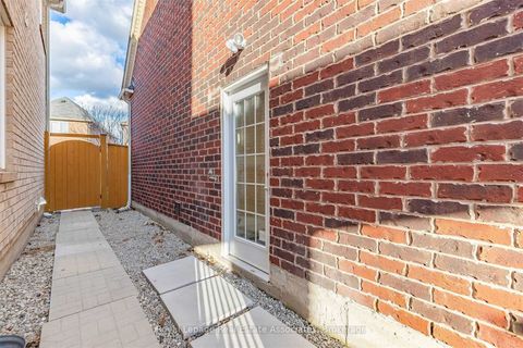 685 Gervais Terrace Bsmt Milton ON L9T 7R9