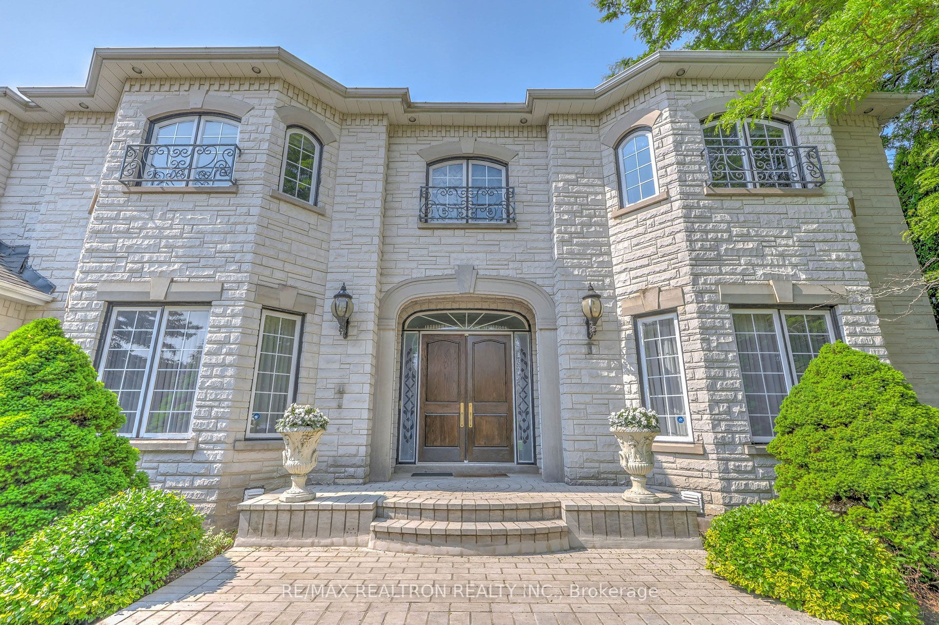 23 Fairway Heights Crescent