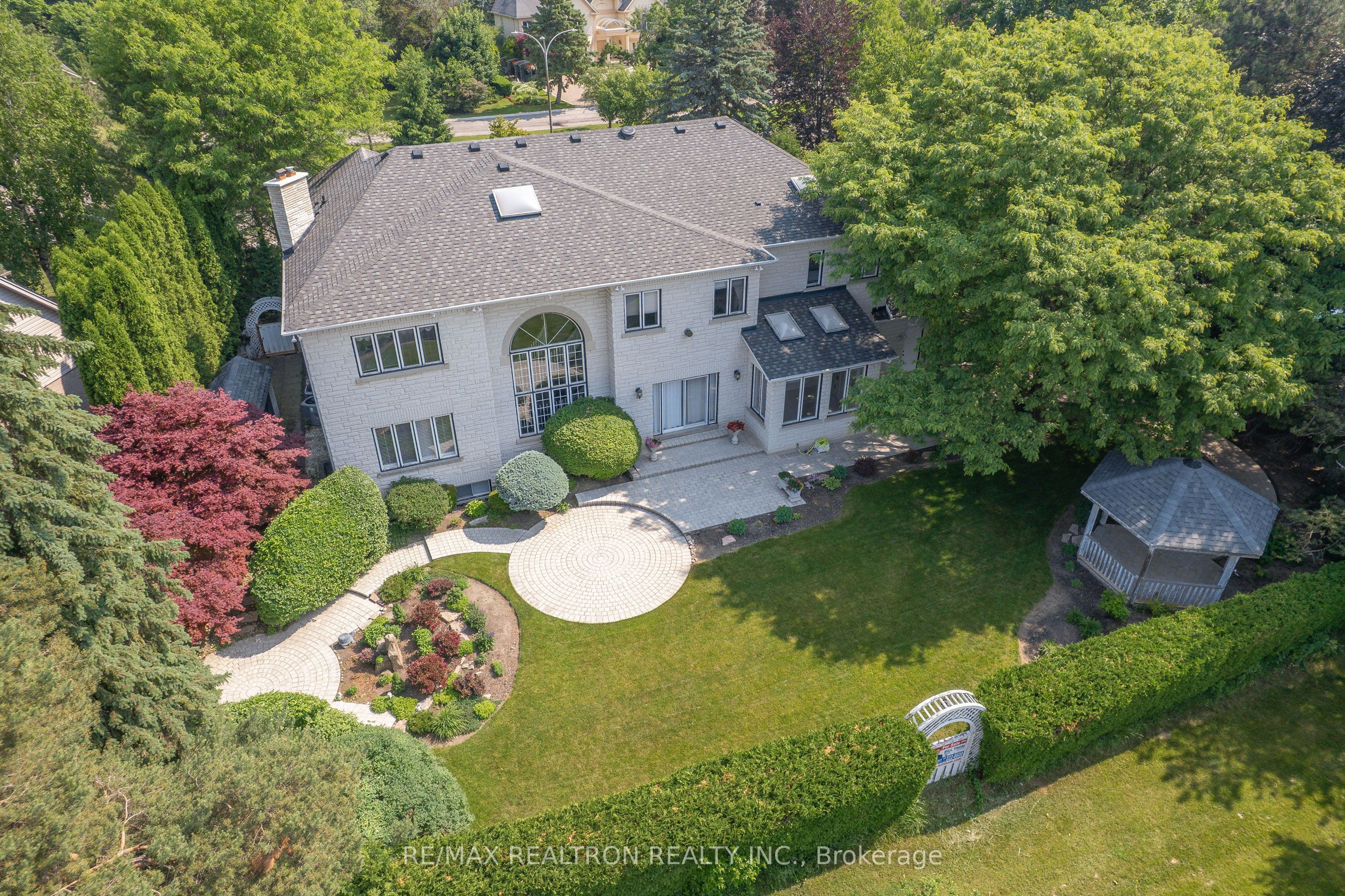 23 Fairway Heights Crescent