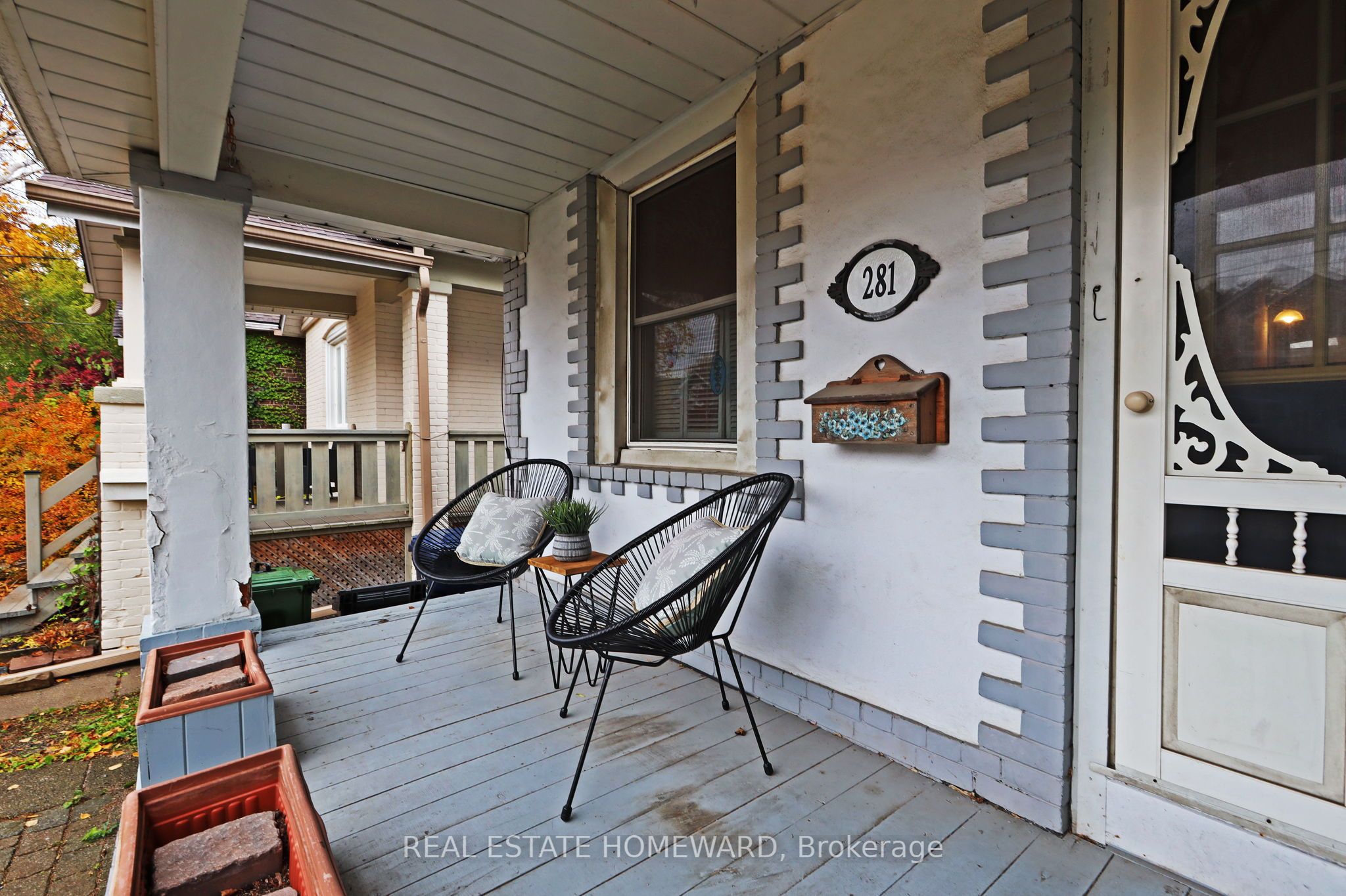 281 Queensdale Avenue