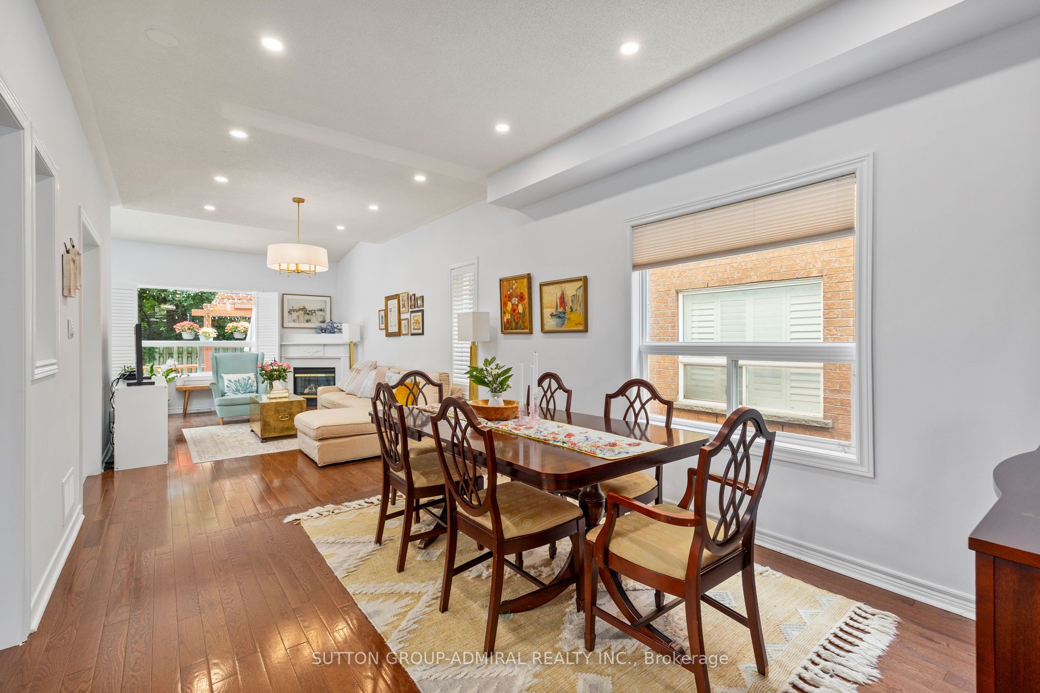 39 English Oak Drive