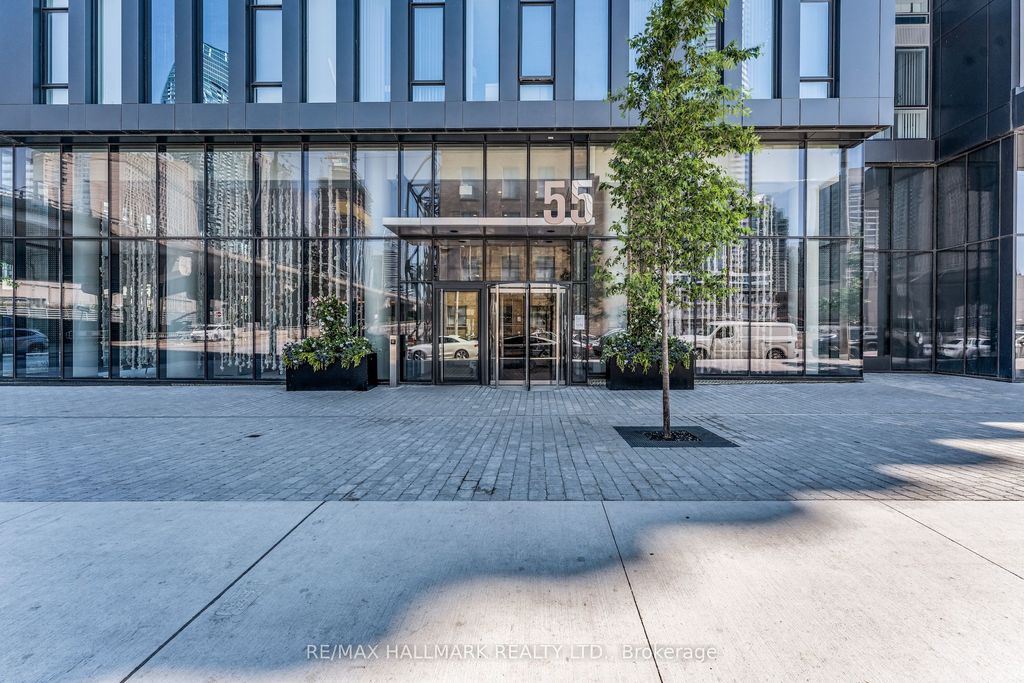 Photo of 55 Cooper Street #1905, Toronto, ON M5E 0G1 (MLS # C12589040)