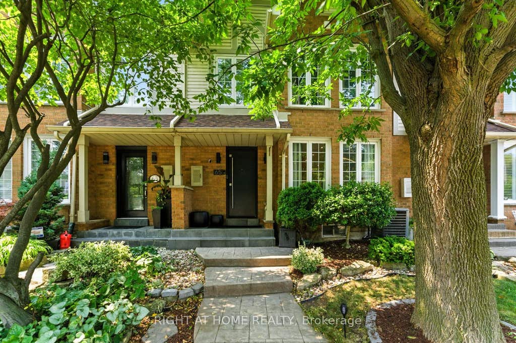 Photo of 65 Sunvale Place W, Hamilton, ON L8E 4Z6 (MLS # X13719728)