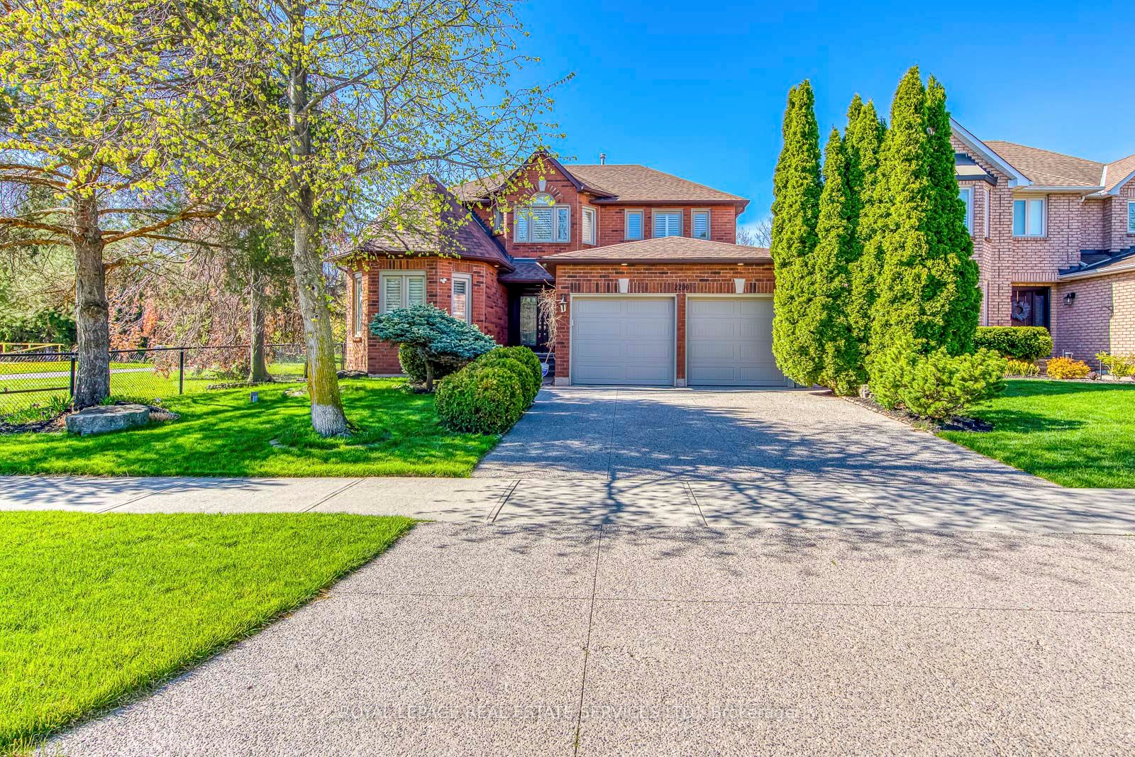 2200 Brays Lane